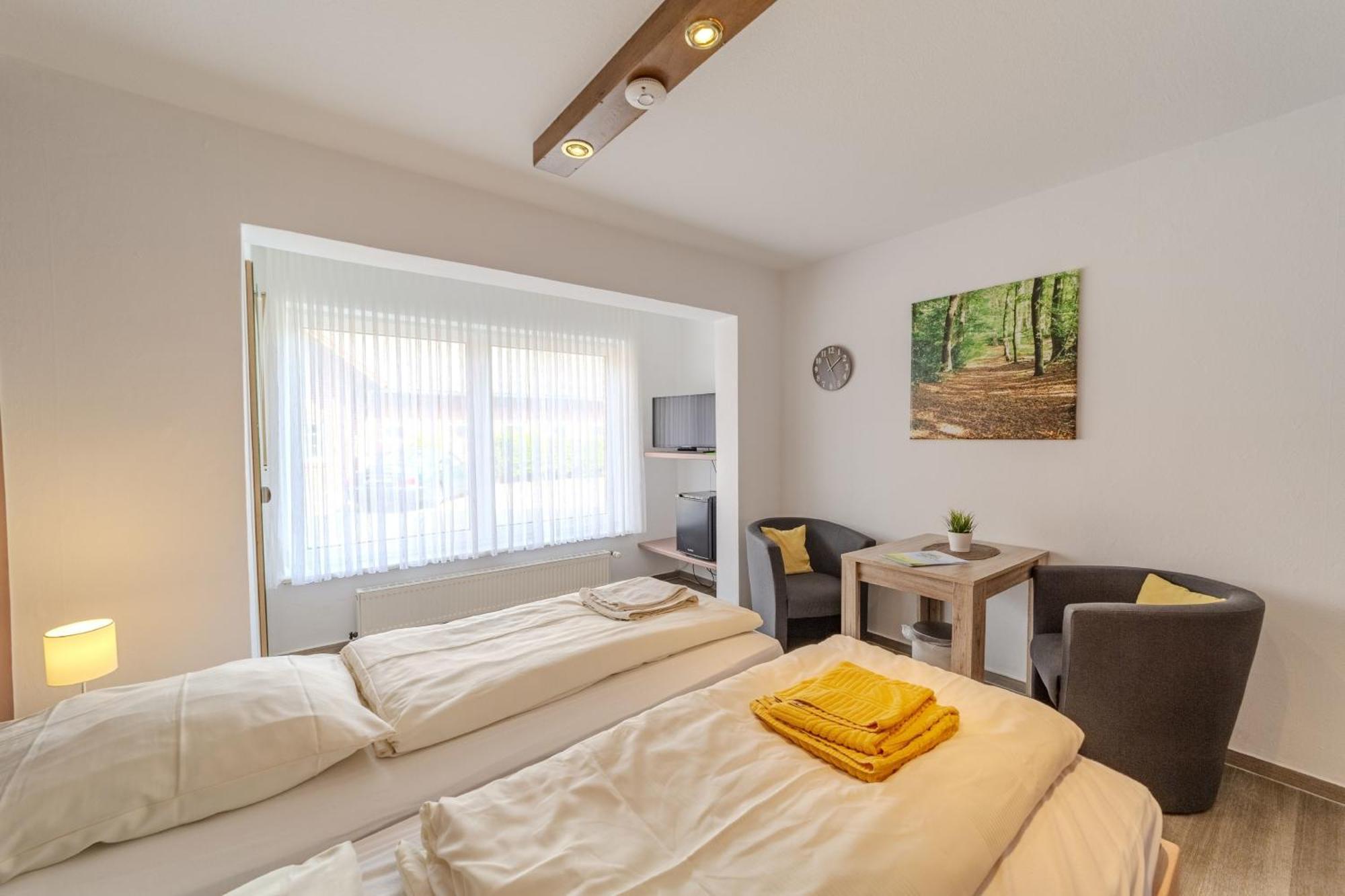 Familienhof Bruening - Doppelzimmer Waldesruh II Meppen Buitenkant foto